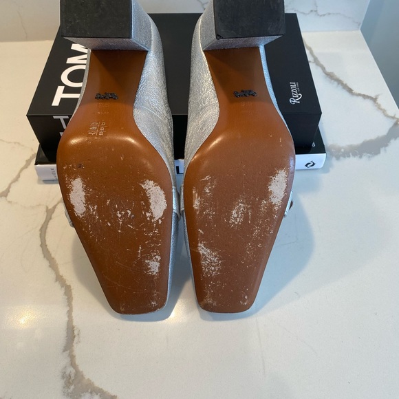 Coach silver high heel loafers size 9.5 - Picture 5 of 8